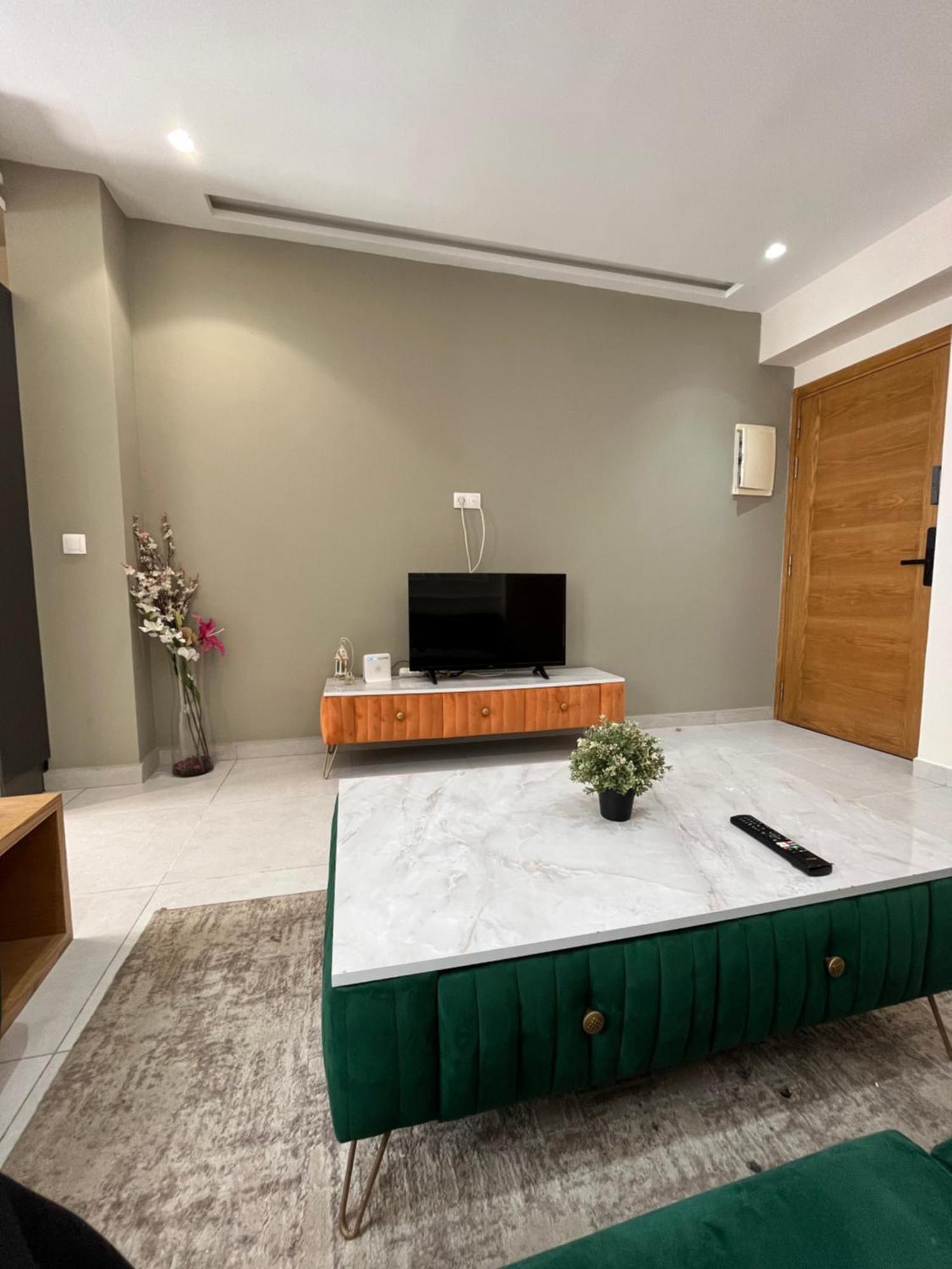 Luxury Appartement In Heart Of Casablanca Maarif Exterior foto